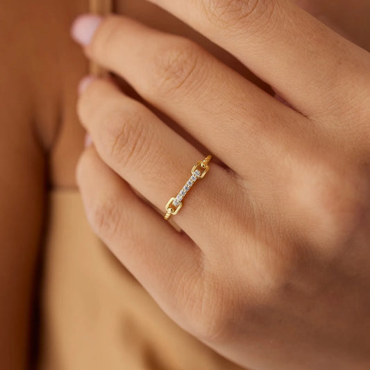 14k Gold Round Cut Diamond Braided Stackable Pave Ring 0.07 ctw