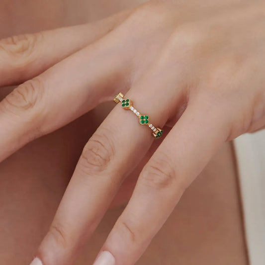 14K Solid Gold Round Emerald and Diamond Full Eternity Clover Ring 0.44 CTW