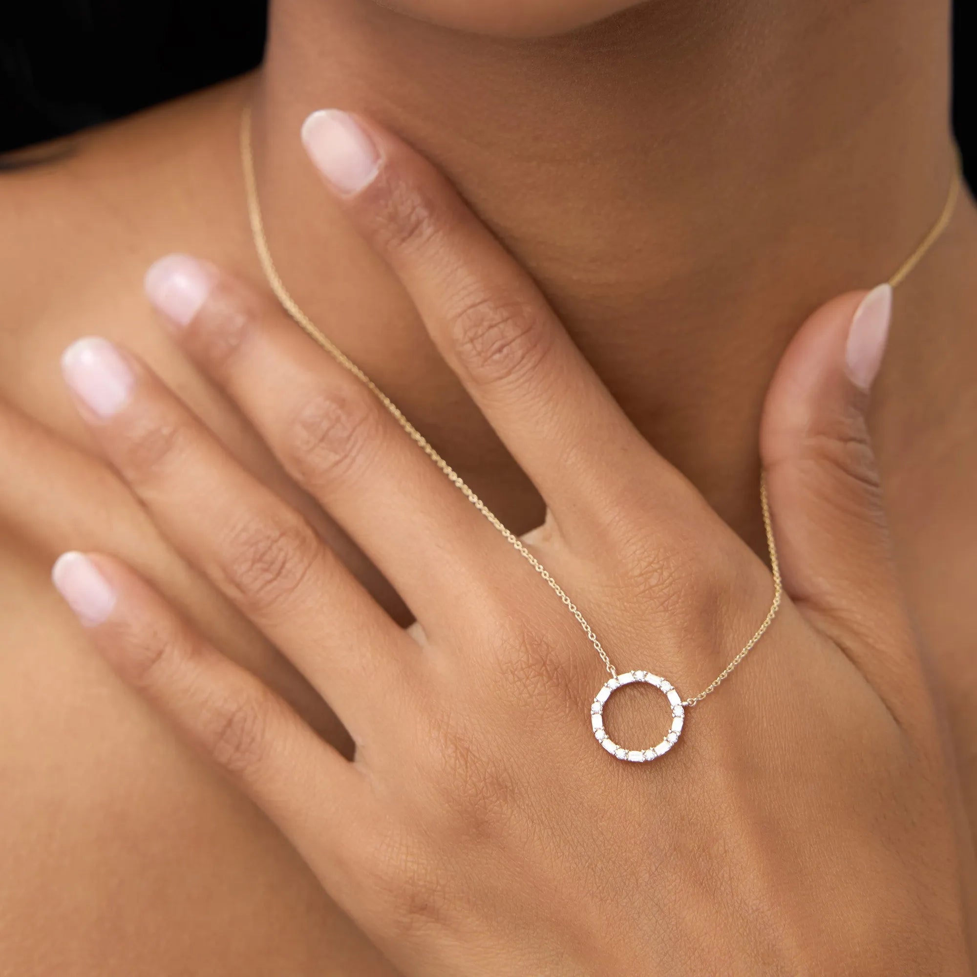 14K Solid Gold 0.30 CTW Baguette and Round Diamond Circle Necklace