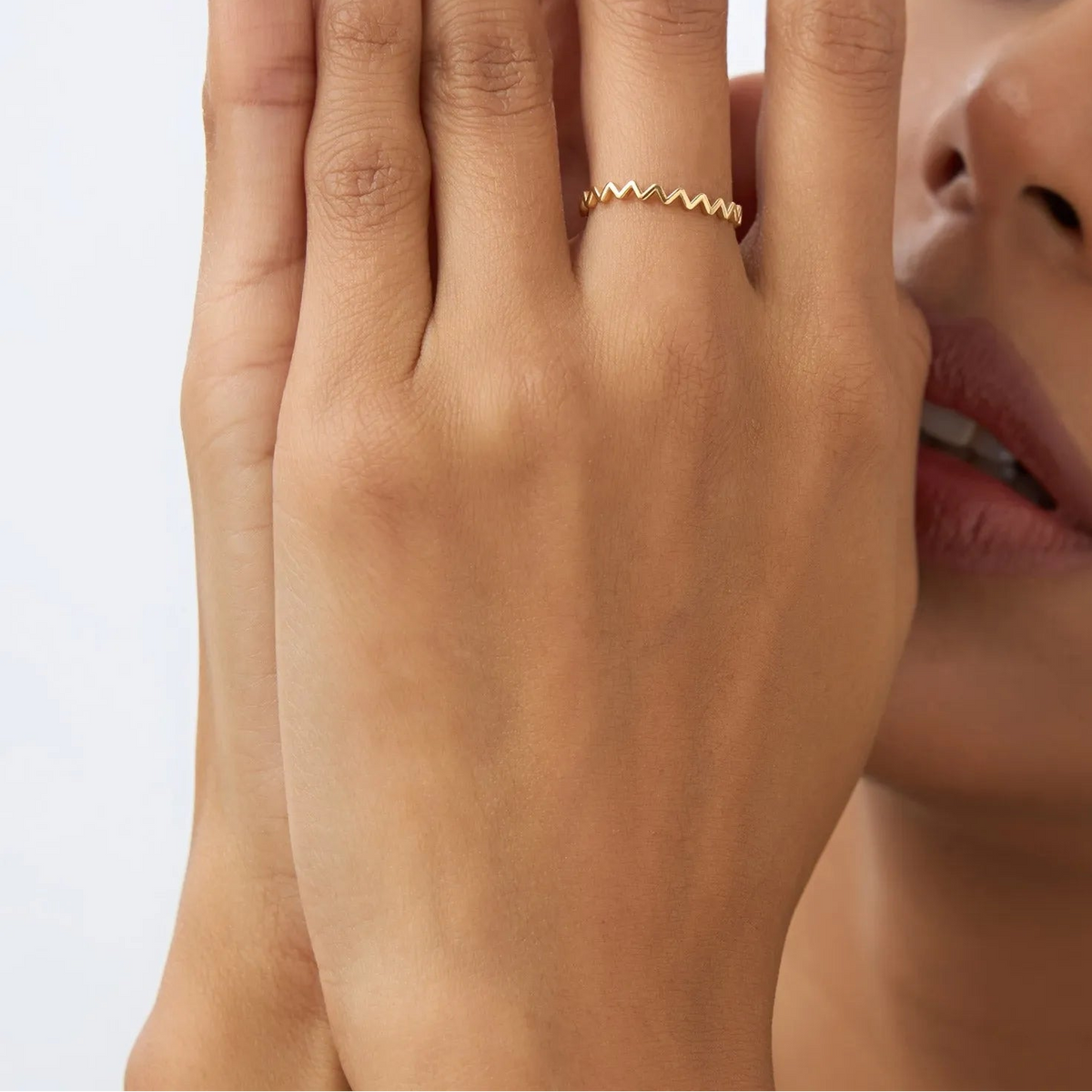 14k Solid Gold High and Low Zig Zag Stackable Band Ring