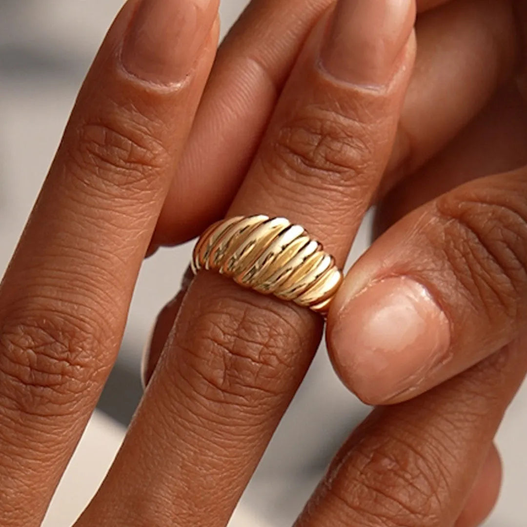 14k Gold Swirl Dome Bold Statement Ring Wide Graduated Band