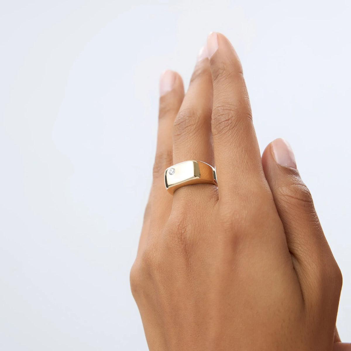 14K Solid Gold Round Diamond 0.08 Carat Rectangular Signet Ring