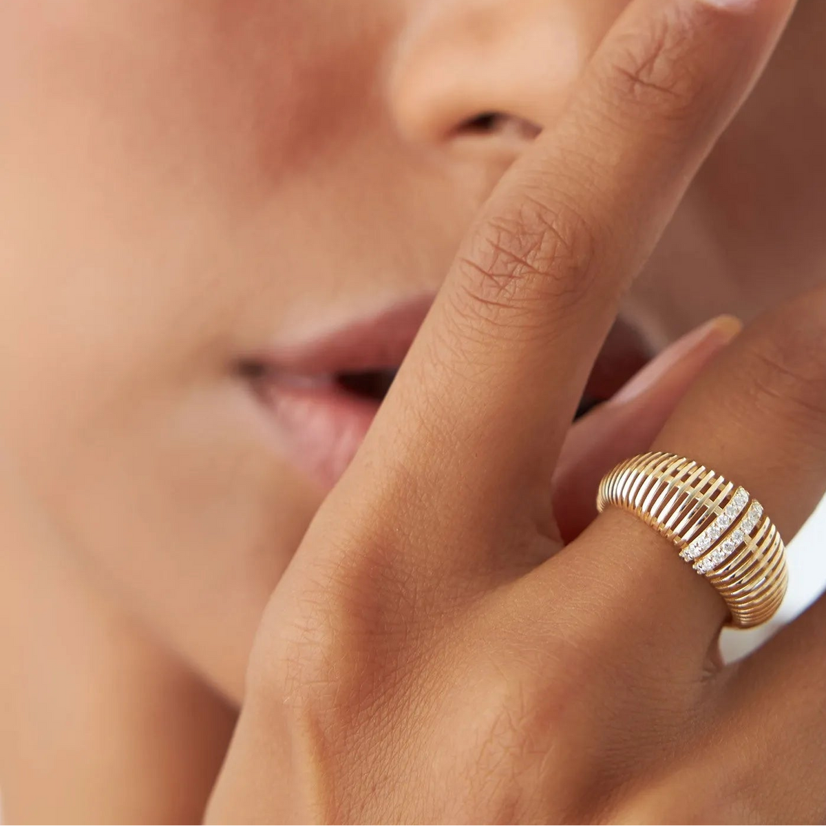 14k Solid Gold Round Diamond 0.18 Carat Ribbed Dome Statement Ring