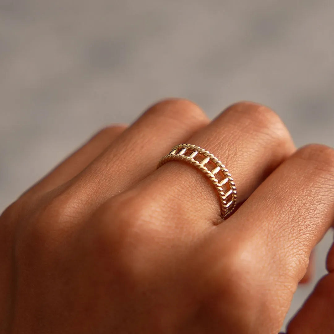 14k Gold Double Rope Link Ring 5.3mm Wide Statement Band