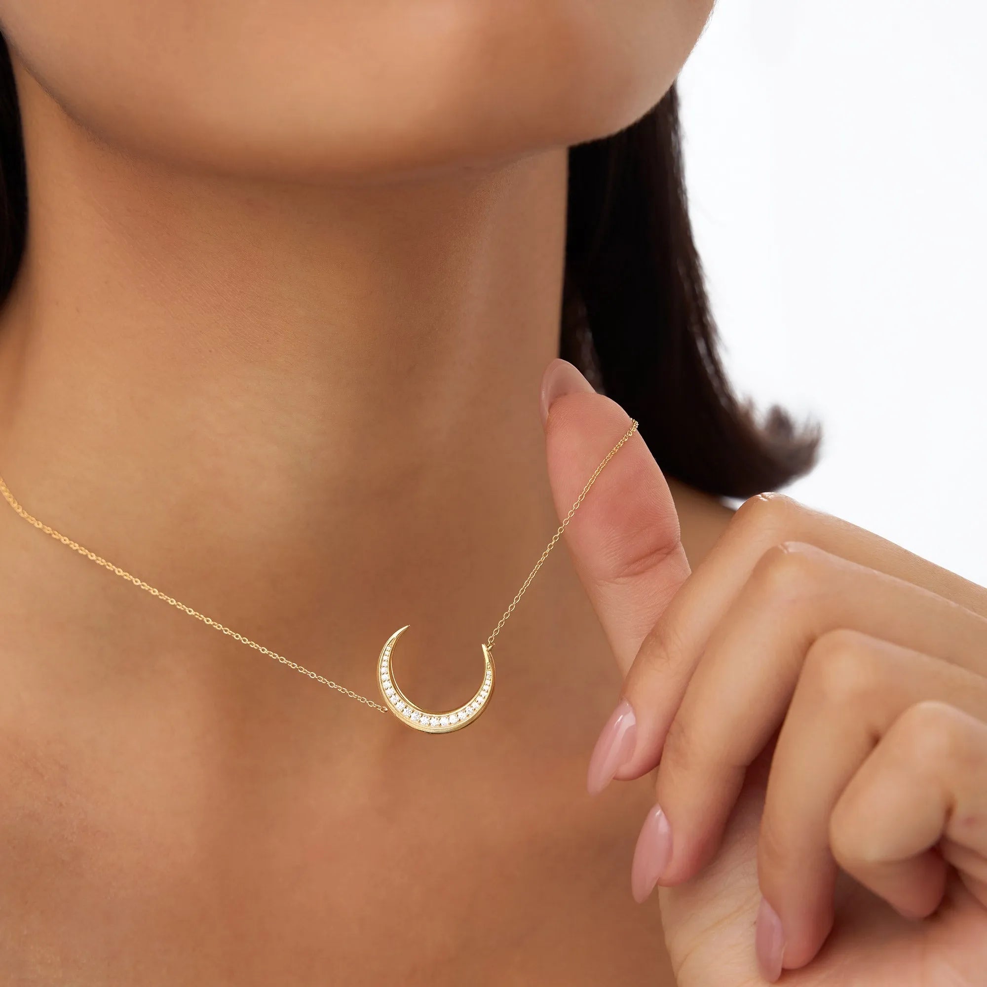 14K Solid Gold 0.25 CTW Round Diamond Large Crescent Moon Necklace