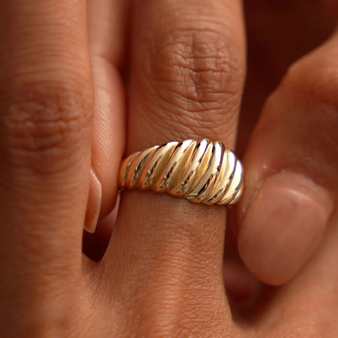 14k Gold Swirl Dome Bold Statement Ring Wide Graduated Band