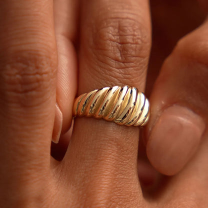 14k Gold Swirl Dome Bold Statement Ring Wide Graduated Band