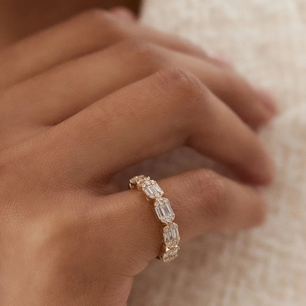 14K Solid Gold Baguette and Round Diamond 0.75 Carat Ring
