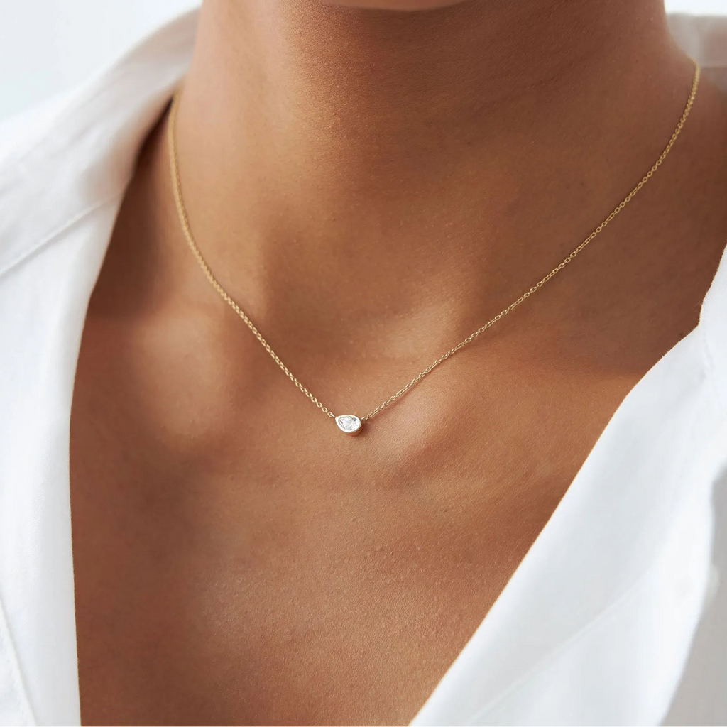 14K Solid Gold Pear Shape Diamond Horizontal Solitaire Necklace Bezel Set 0.23ctw