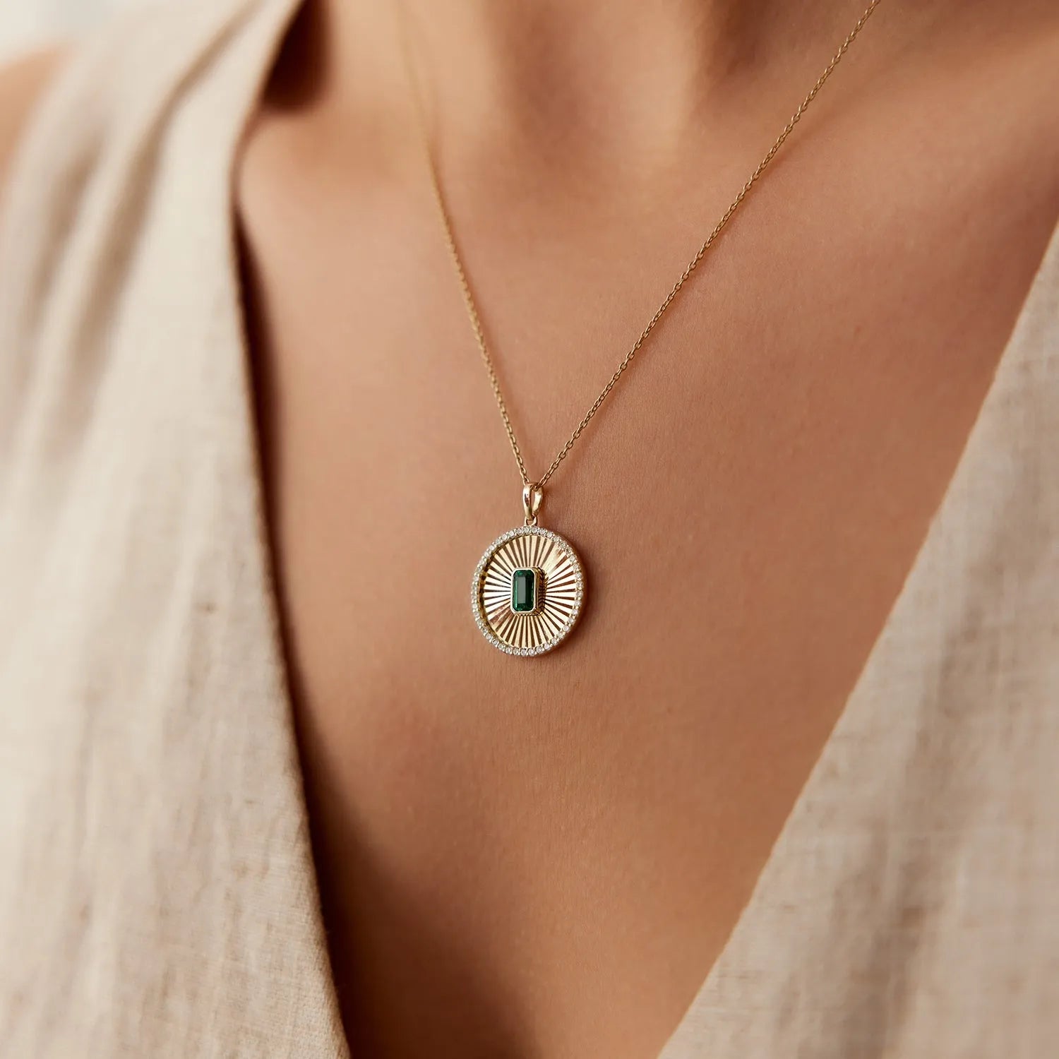14k Solid Gold Emerald-Cut Emerald 0.35 CTW and Round Diamond 0.25 CTW Medallion Disc Pendant Necklace
