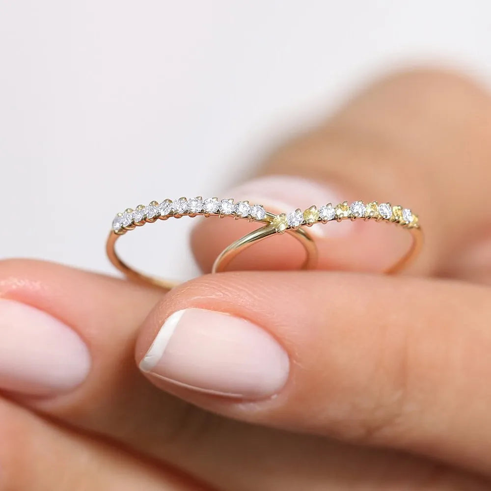 14K Gold Round Diamond 11 Stone 0.15 CTW Prong Set Wedding Band