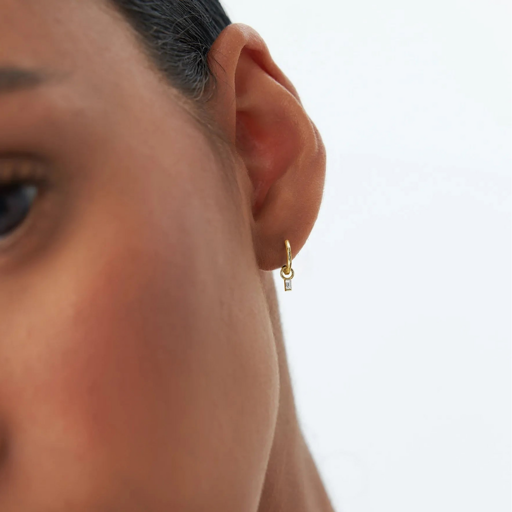 14k Gold Diamond Baguette Cut Single Hoop Earring Charm 0.04 ctw