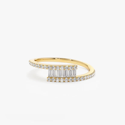 14K Gold 0.30 ctw Baguette and Round Diamond Crossover Pave Ring