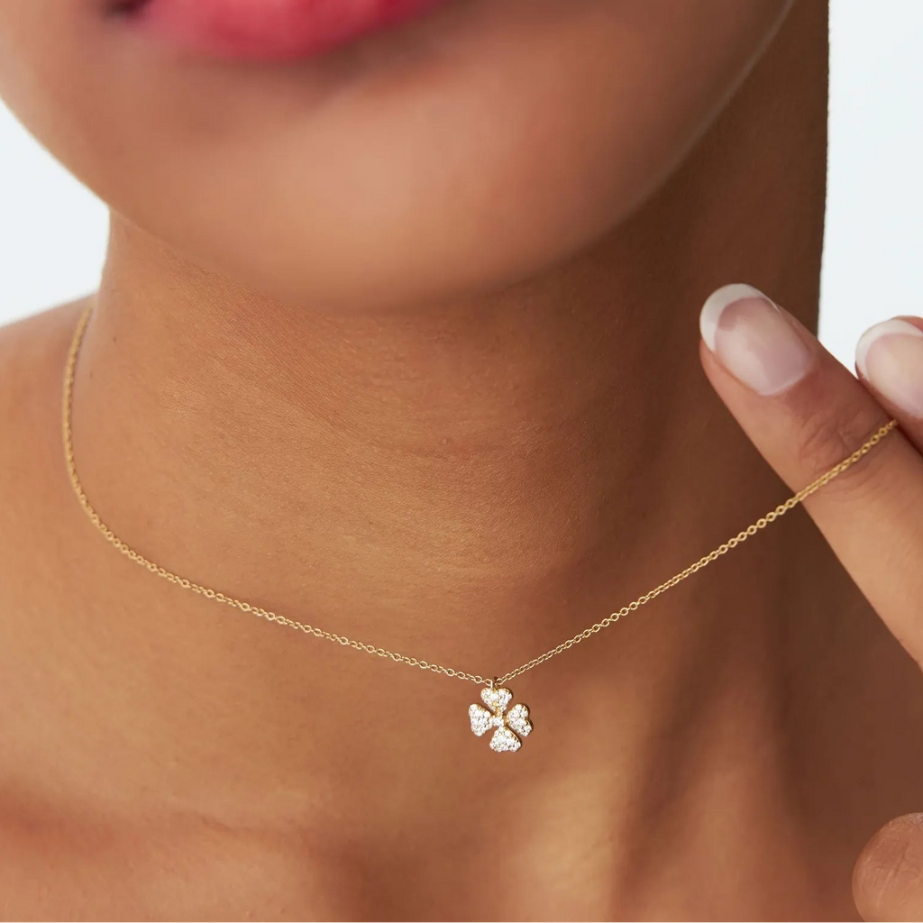 14K Solid Gold 0.25 CTW Round Diamond Clover Necklace