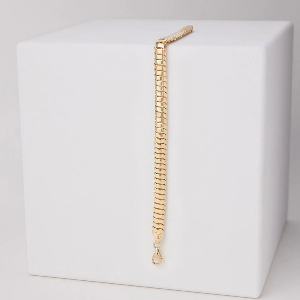 14K Gold 5.7mm Wide Cobra Link Chain Bracelet