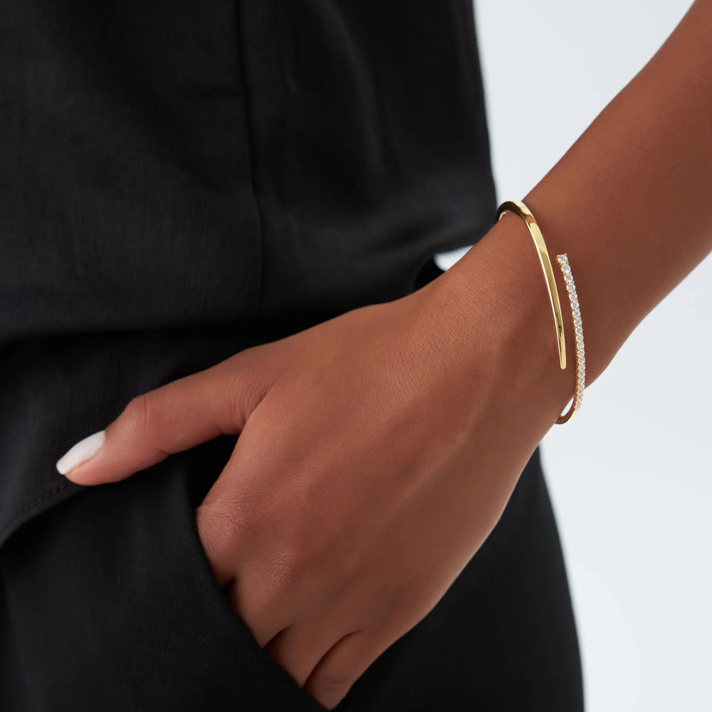 14K Solid Gold 1.05 CTW Round Diamond Crossover Graduating Bangle