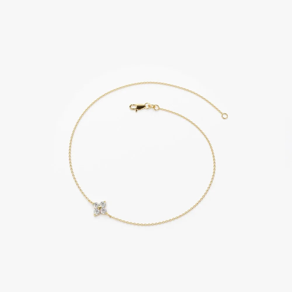14K Solid Gold 0.14 CTW Round Diamond Clover Bracelet