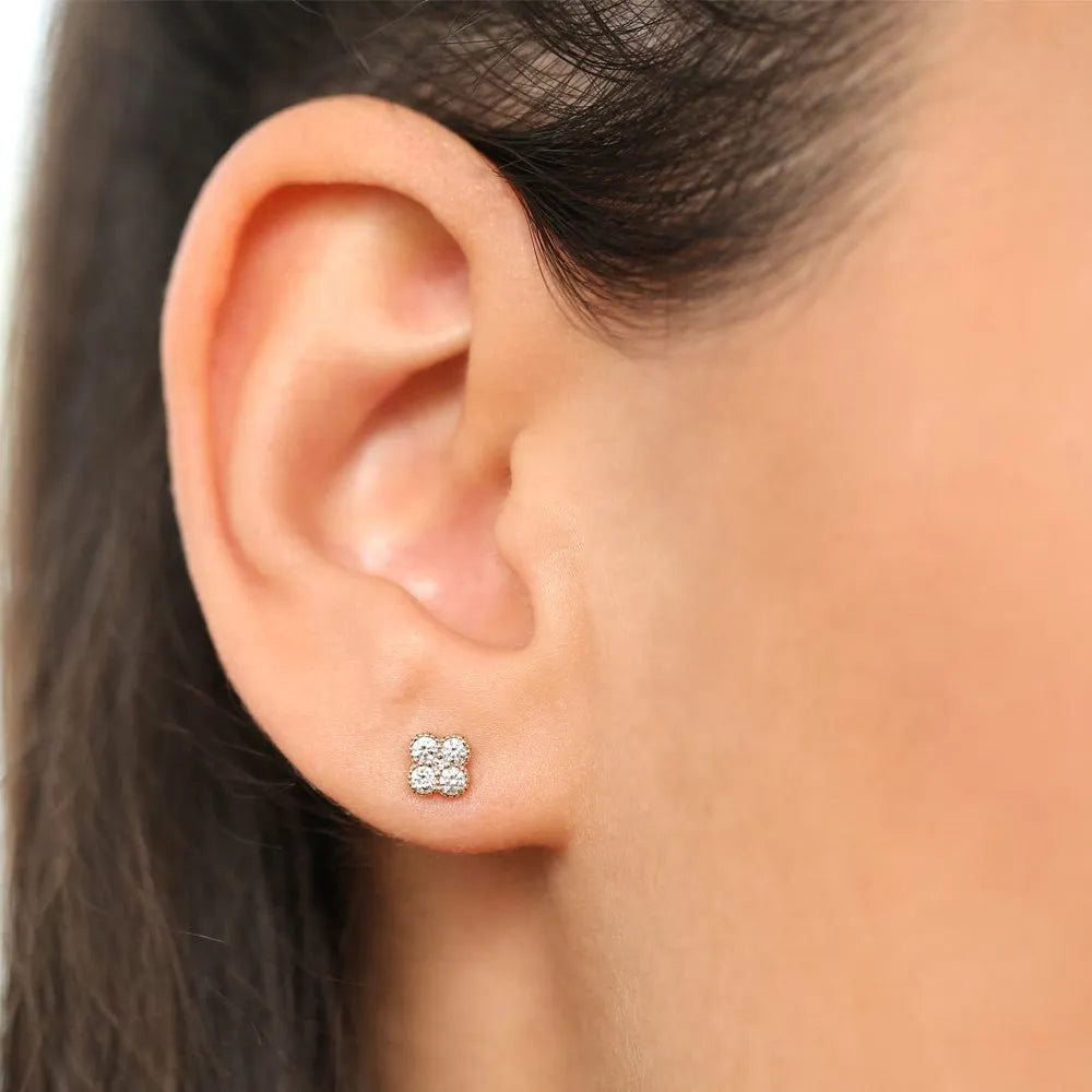 14k Gold Diamond Round Cut Cluster Floral Stud Earrings 0.33 ctw