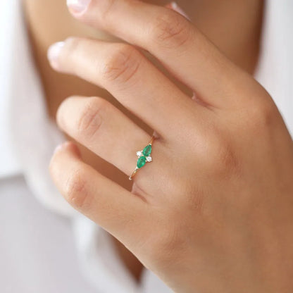 14K Solid Gold Pear Emerald and Round Diamond Cluster Ring 0.56 CTW Handcrafted Jewelry