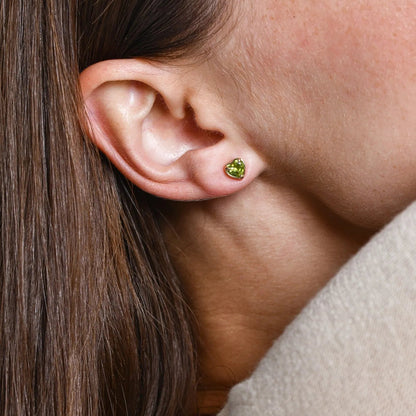 14K Solid Gold Heart Shaped Peridot Stud Earrings 0.90ctw
