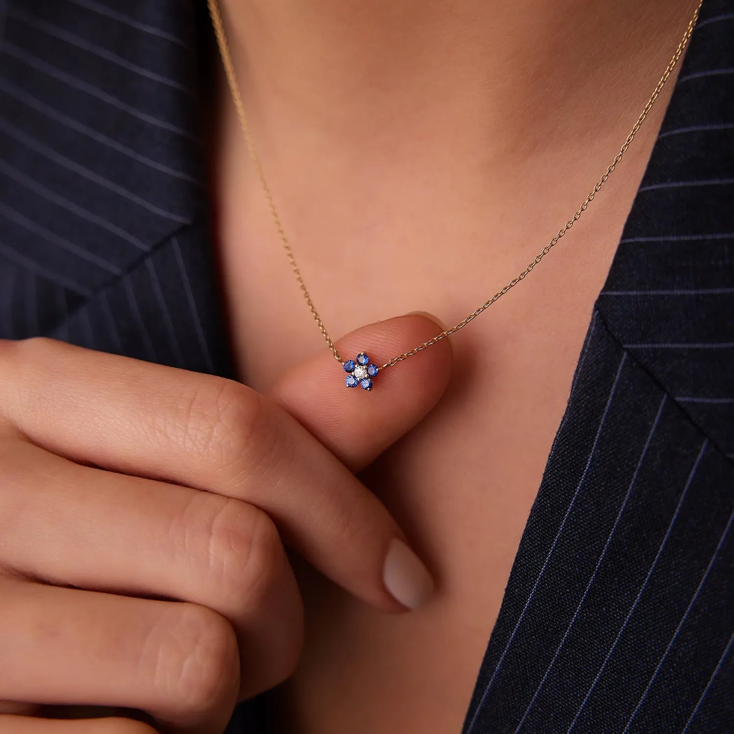 14k Solid Gold Round Sapphire 0.12 CTW and Diamond 0.04 CTW Flower Charm Necklace Prong Setting