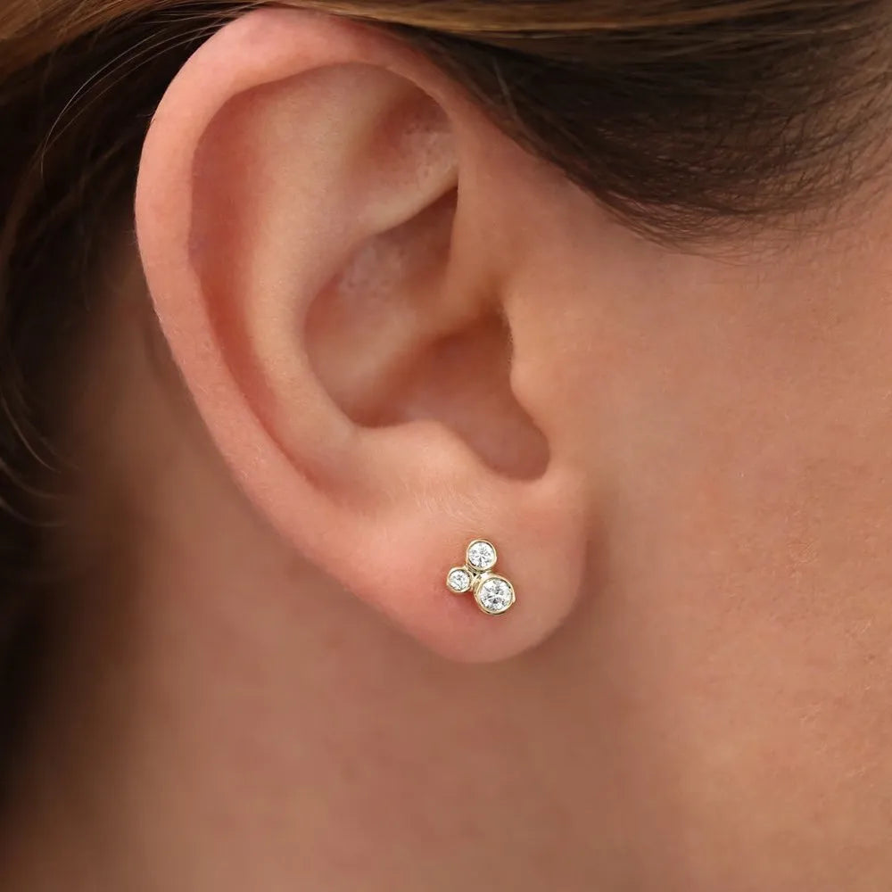 14k Gold Diamond Round Cut Graduated Stud Earrings 0.26 ctw