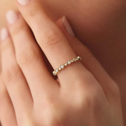 14K Gold Round Cut Diamond 0.25 Ctw Band Ring