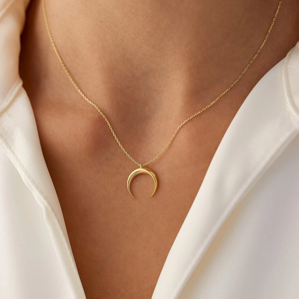 14k Solid Gold Crescent Moon Pendant Necklace