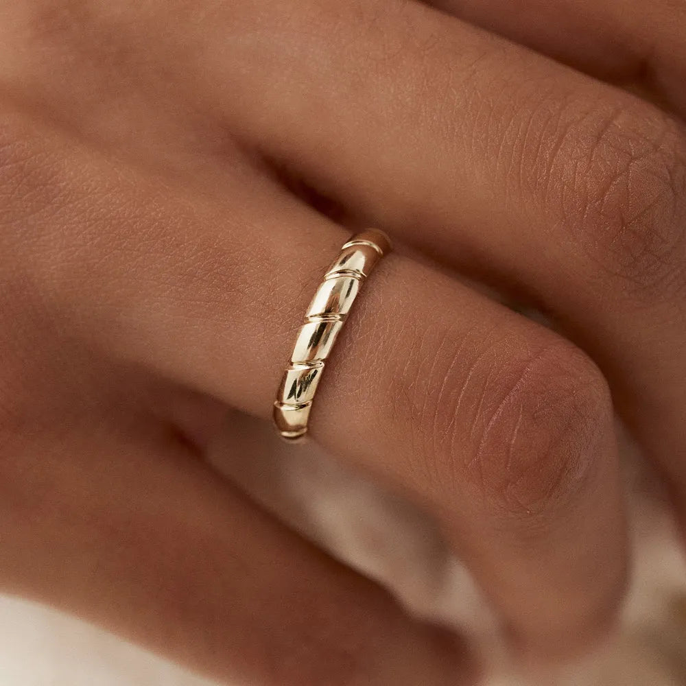 14k Solid Gold Diagonal Cut Design Wedding Band Ring 3mm Width