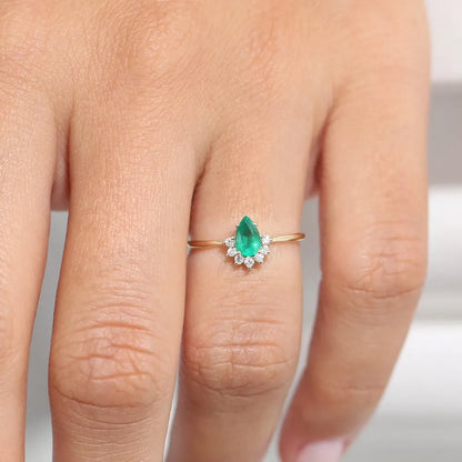 14K Solid Gold Pear Shape Emerald and Round Diamond Half Halo Engagement Ring 0.43 CTW