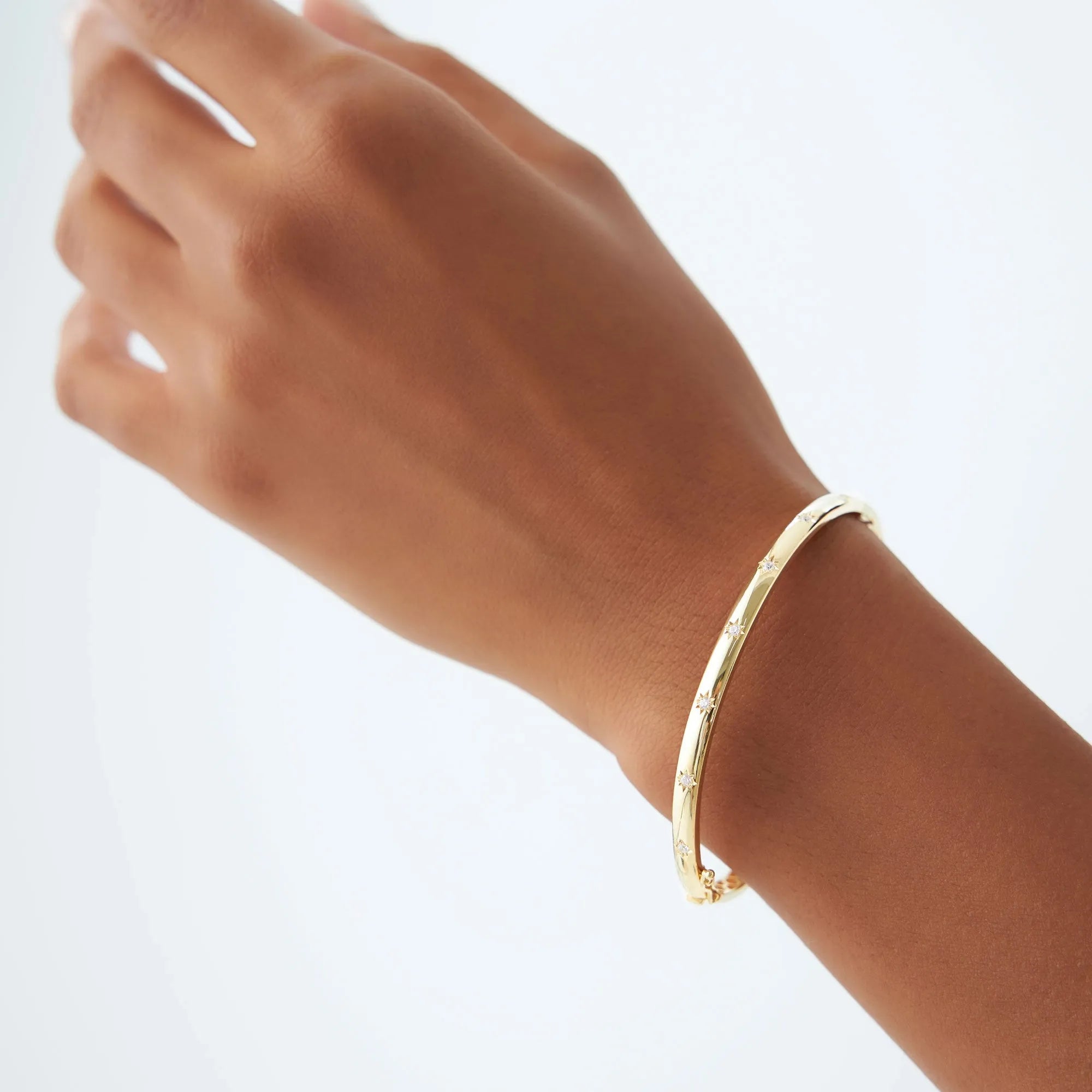 14K Solid Gold 0.24 CTW Round Diamond Dome Star Setting Bangle