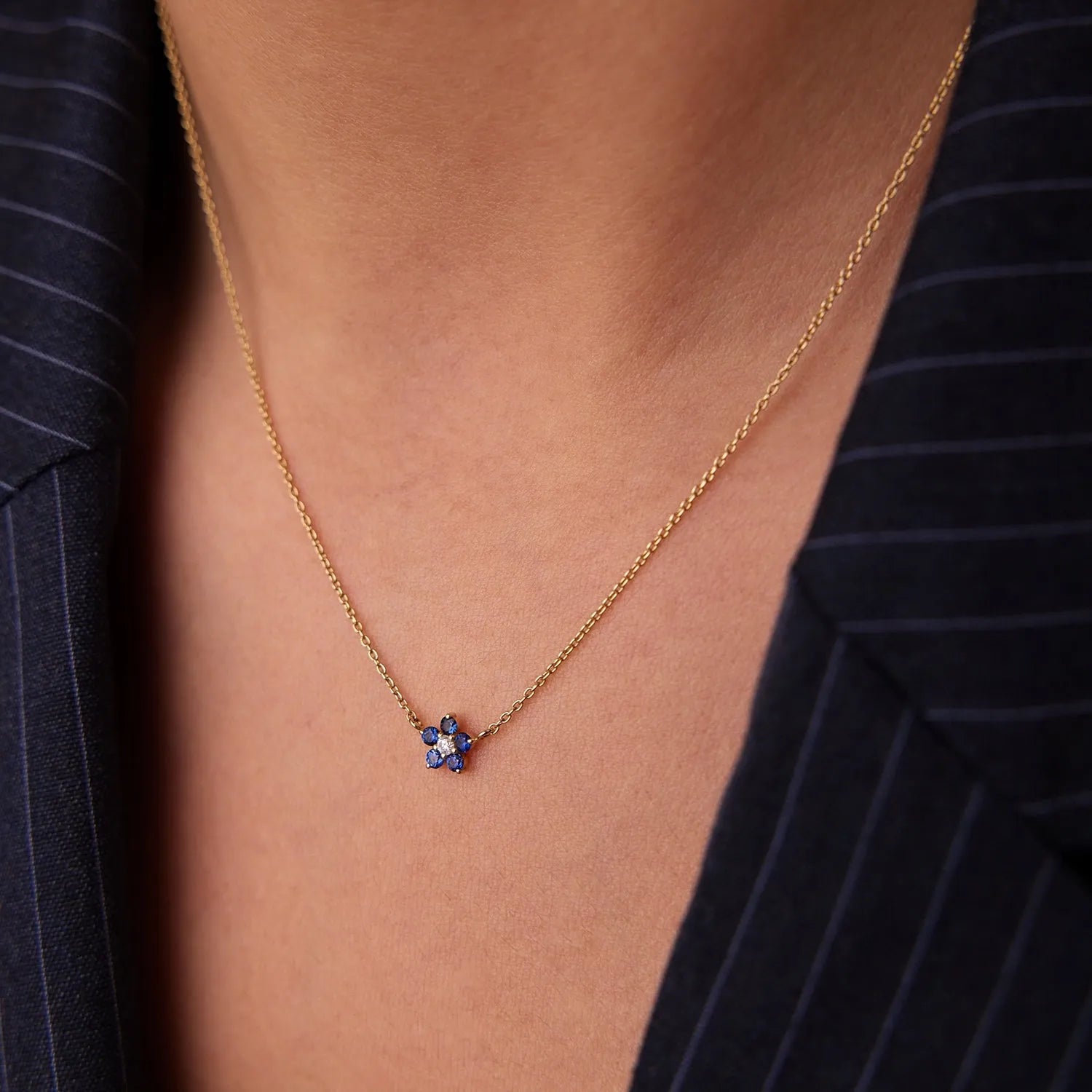 14k Solid Gold Round Sapphire 0.12 CTW and Diamond 0.04 CTW Flower Charm Necklace Prong Setting
