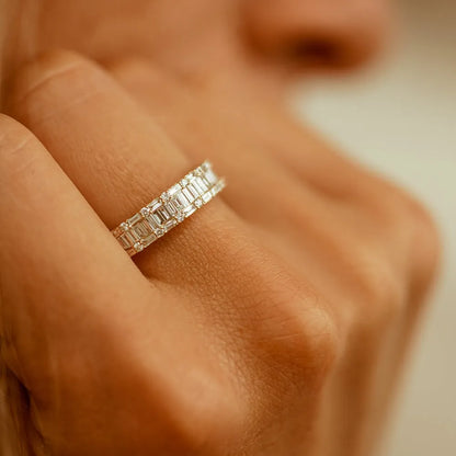 14K Solid Gold Baguette and Round Diamond 0.85 Carat Wedding Band