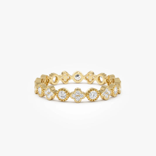 14k Gold 0.38ctw Round Diamond Bezel Set Clover Eternity Ring