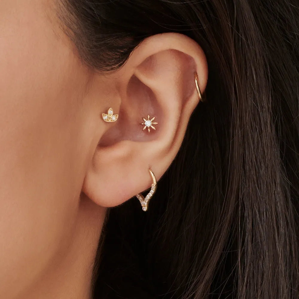 14k Gold Diamond Round Cut Star Helix Piercing Single Earring 0.035 ctw