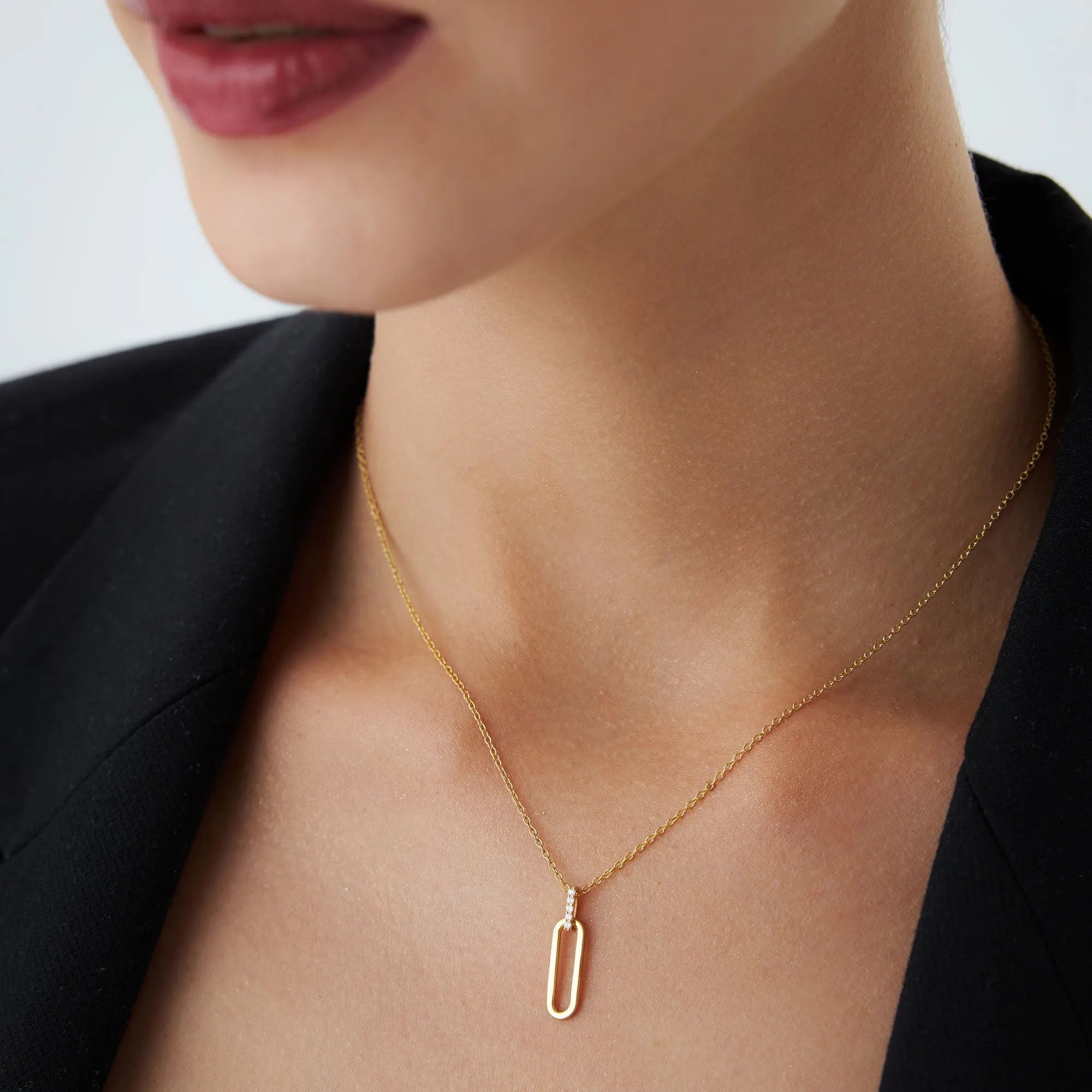 14K Solid Gold 0.05 CTW Round Diamond Paper Clip Link Pendant Necklace