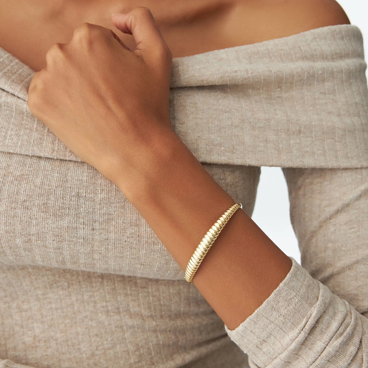 14K Solid Gold Wide Chunky Ribbed Bangle Bracelet