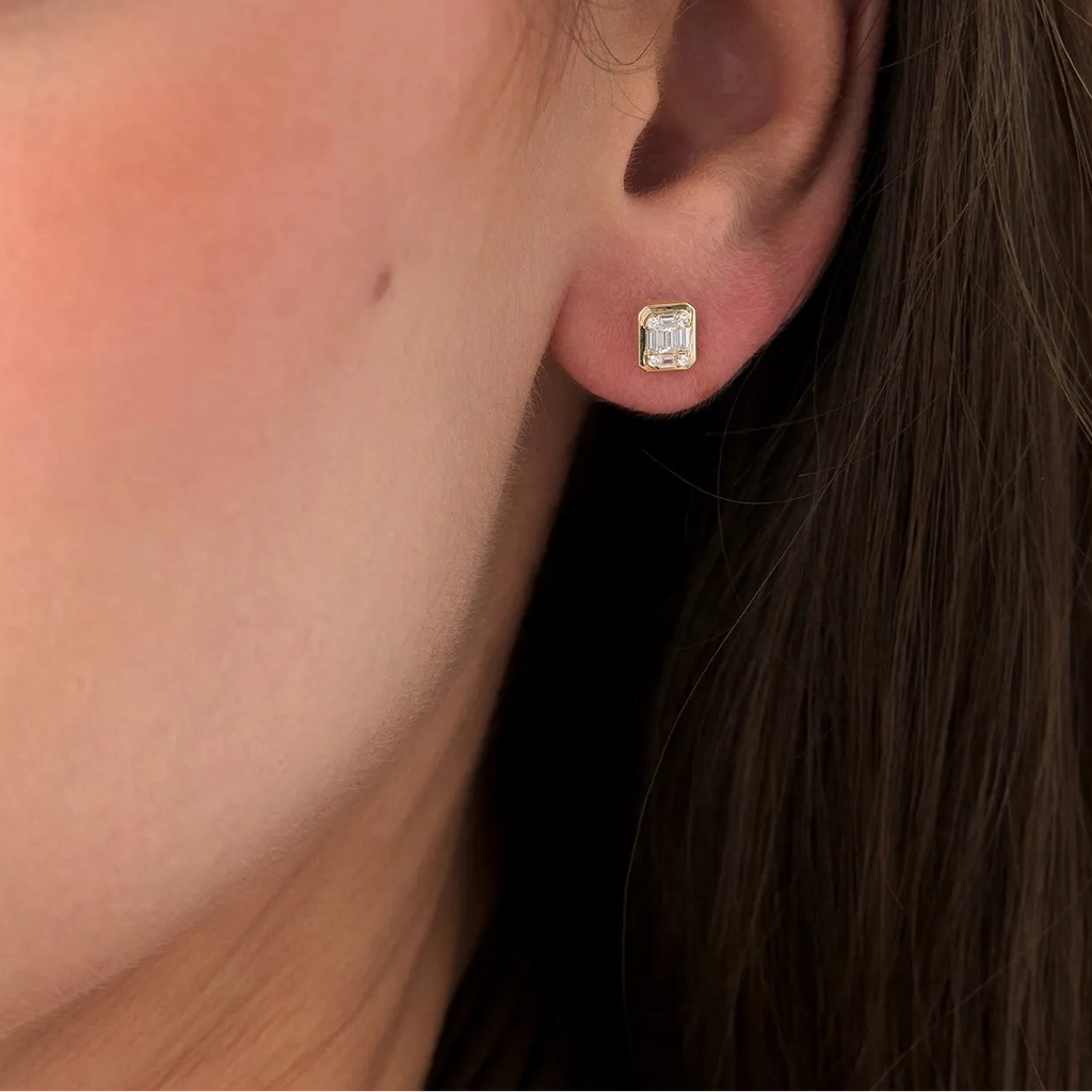 14k Gold Diamond Baguette and Round Cut Illusion Setting Stud Earrings 0.28 ctw