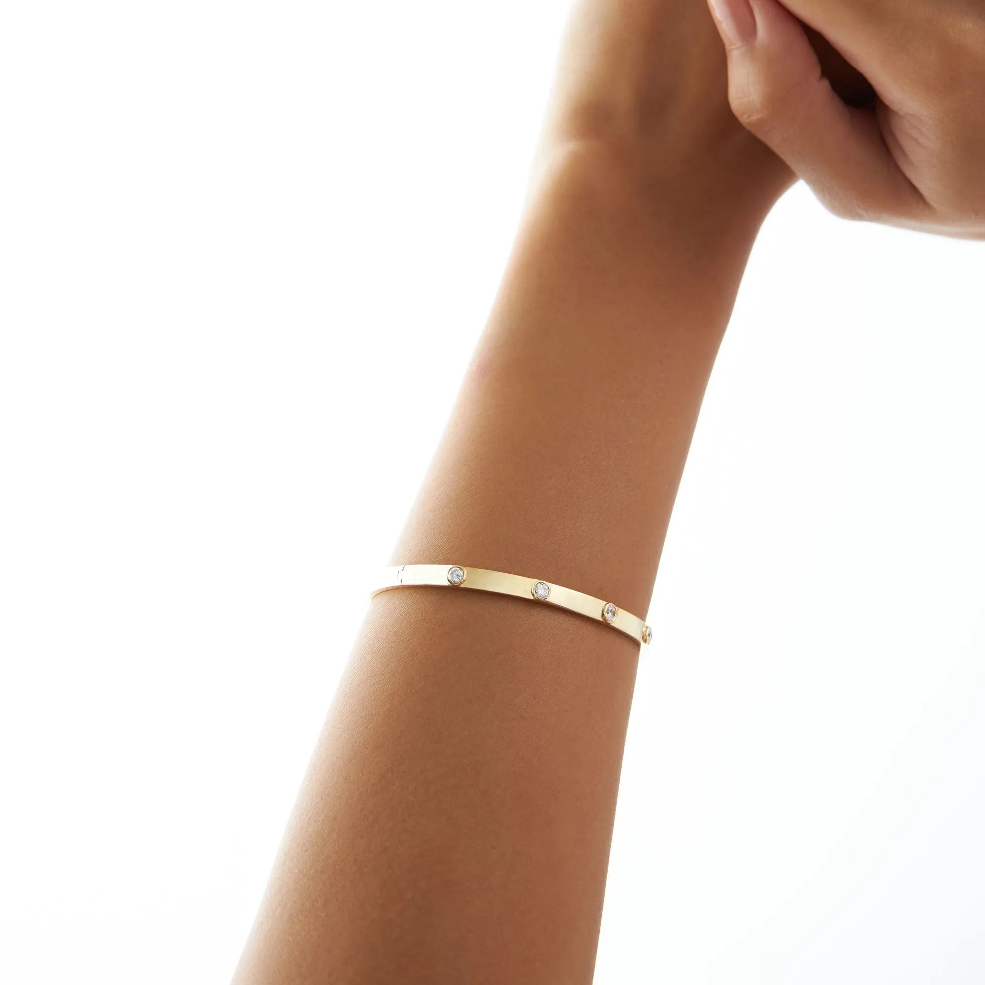 14K Solid Gold 0.50 CTW Round Diamond Five Stone Bangle