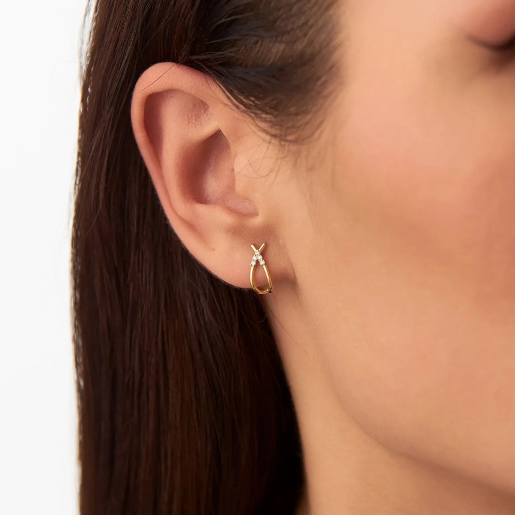 14k Gold Diamond Round Cut Criss Cross Half Hoop Stud Earrings 0.09 ctw