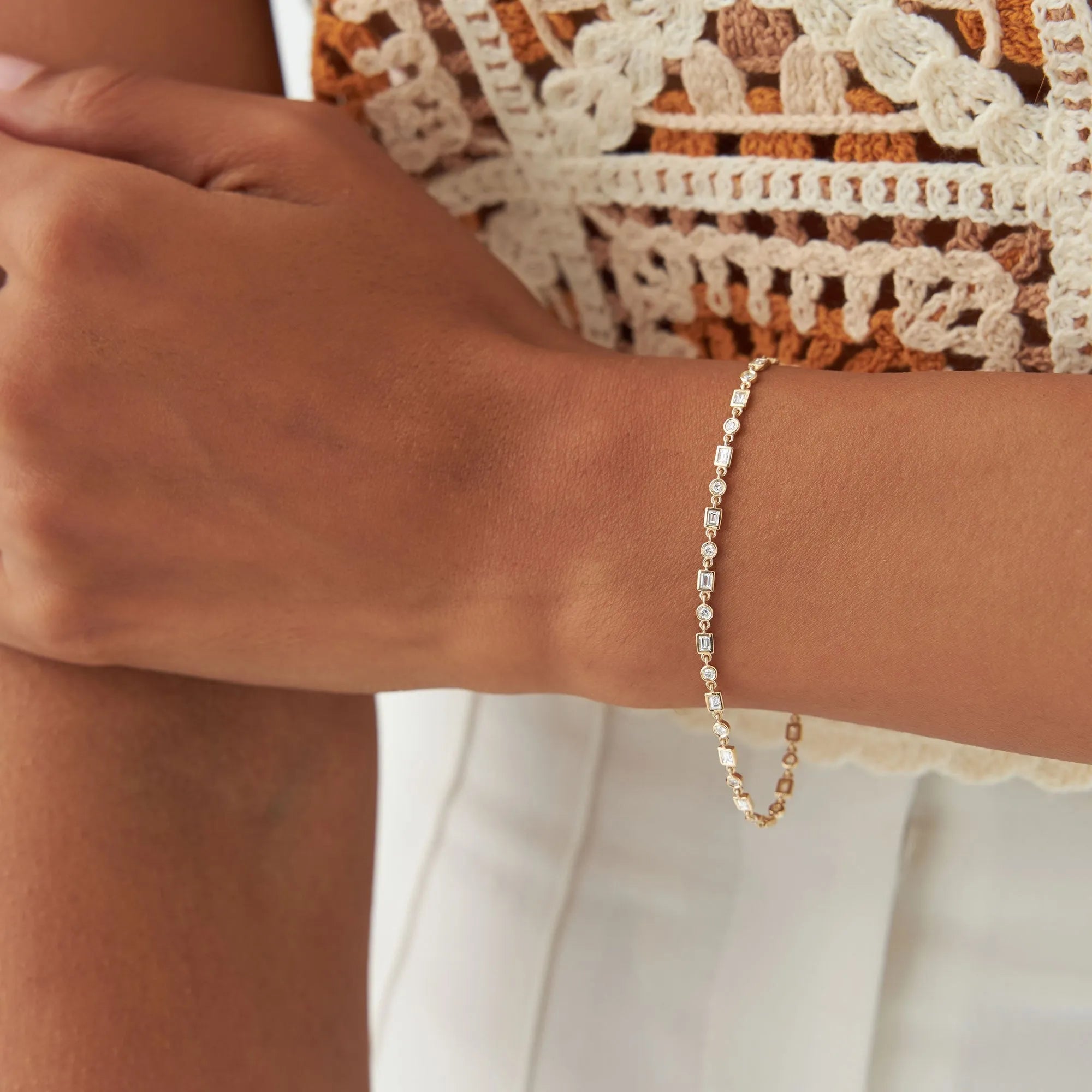 14K Solid Gold 0.85 CTW Round and Baguette Diamond Bracelet