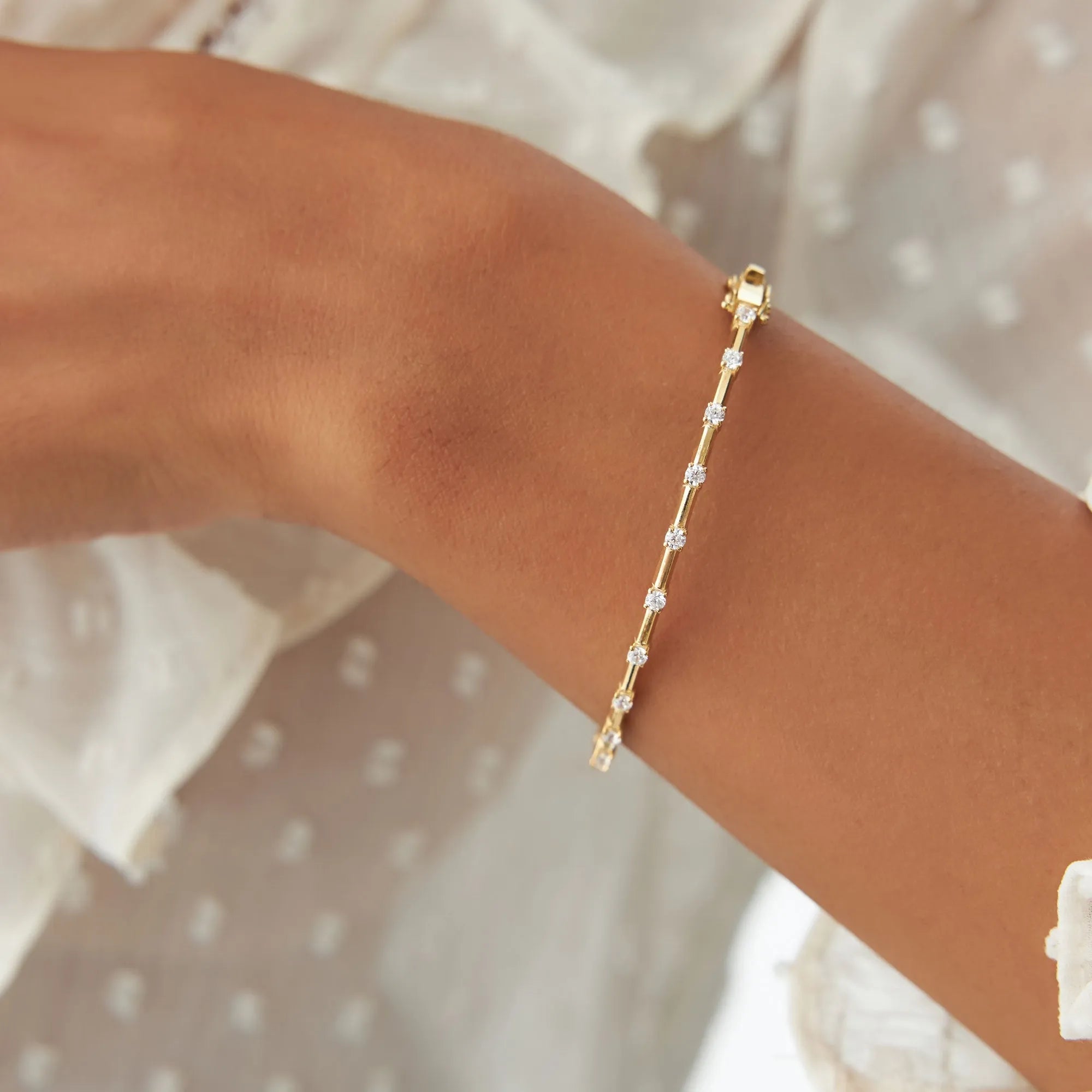 14K Solid Gold 0.55 CTW Round Diamond Bar Bangle
