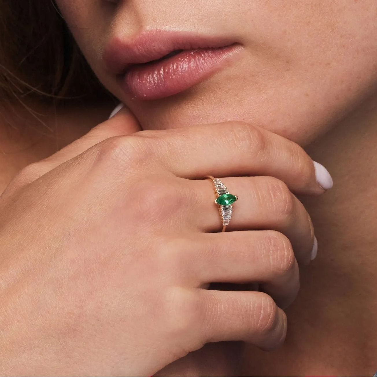 14K Solid Gold Marquise Emerald and Baguette Diamond Ring 0.75 CTW