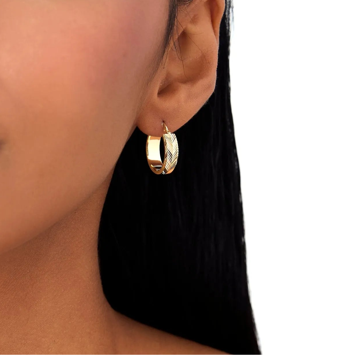 14k Yellow Gold Diamond Cut Textured Hoop Earrings