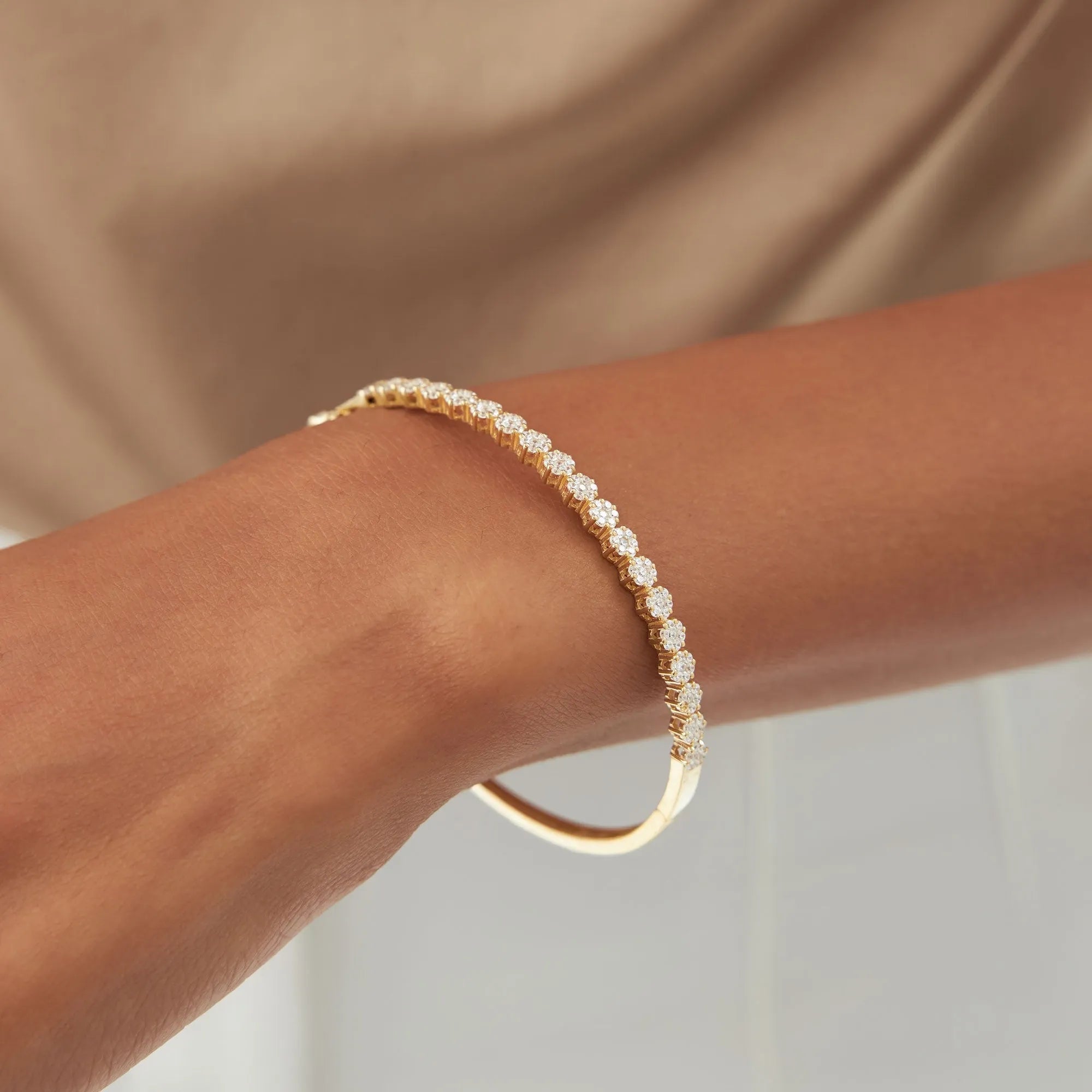 14K Solid Gold 1.15 CTW Round Diamond Cluster Bangle