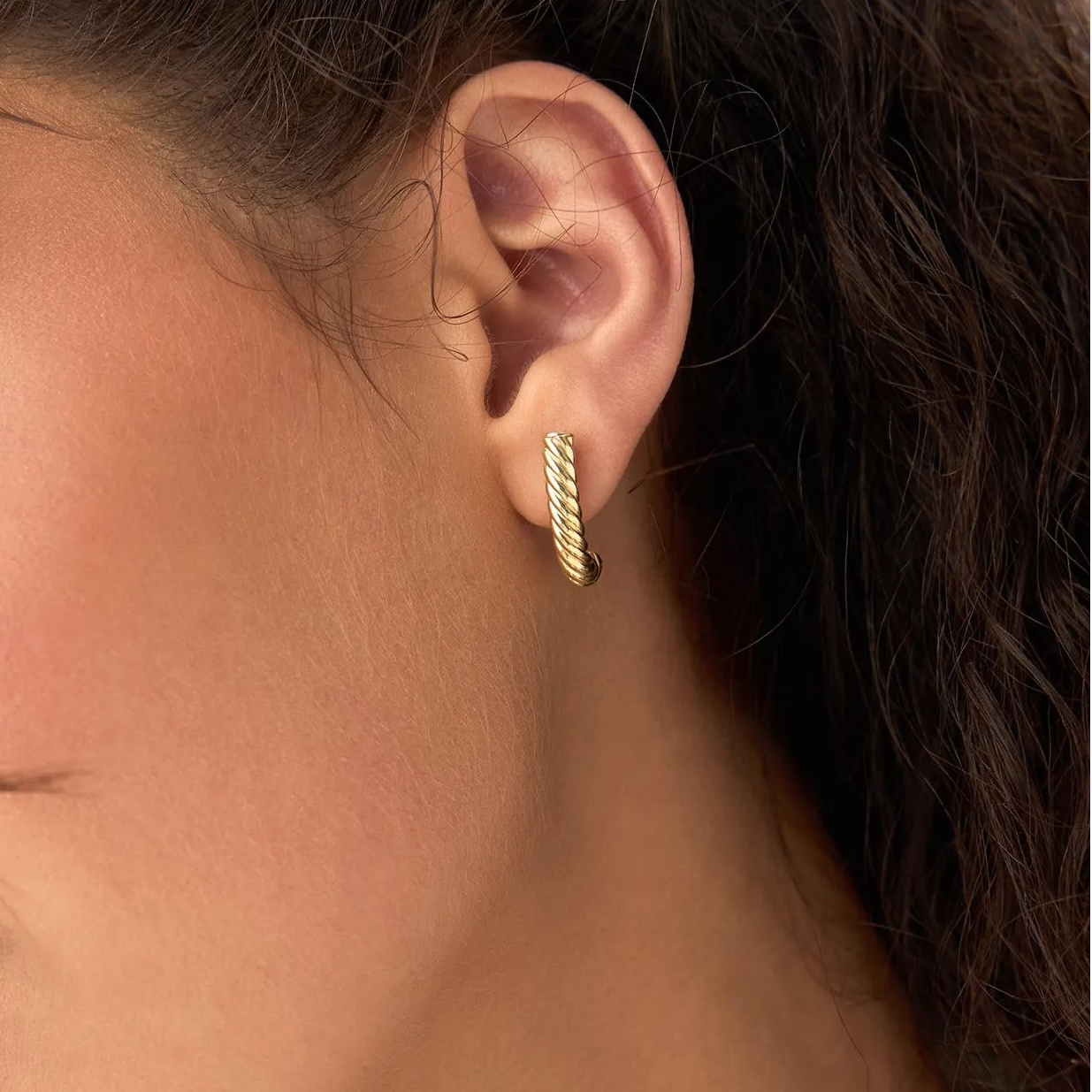 14k Yellow Gold Rope Hoop Earrings 17.7mm Length 3.9mm Width