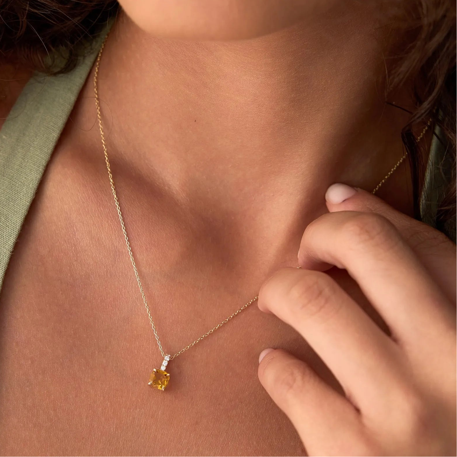 14k Solid Gold Citrine and Diamond Cushion Cut Pendant Necklace 1.02 Carat