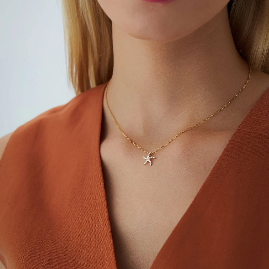 14K Solid Gold 0.25 CTW Round Diamond Starfish Charm Pendant Necklace