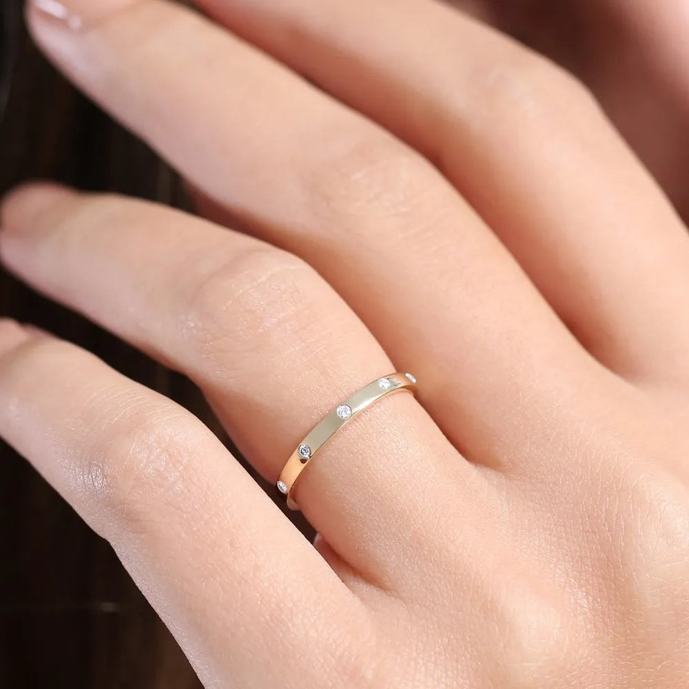 14K Solid Gold Round Diamond Burnish Set Wedding Ring 0.10 Carat
