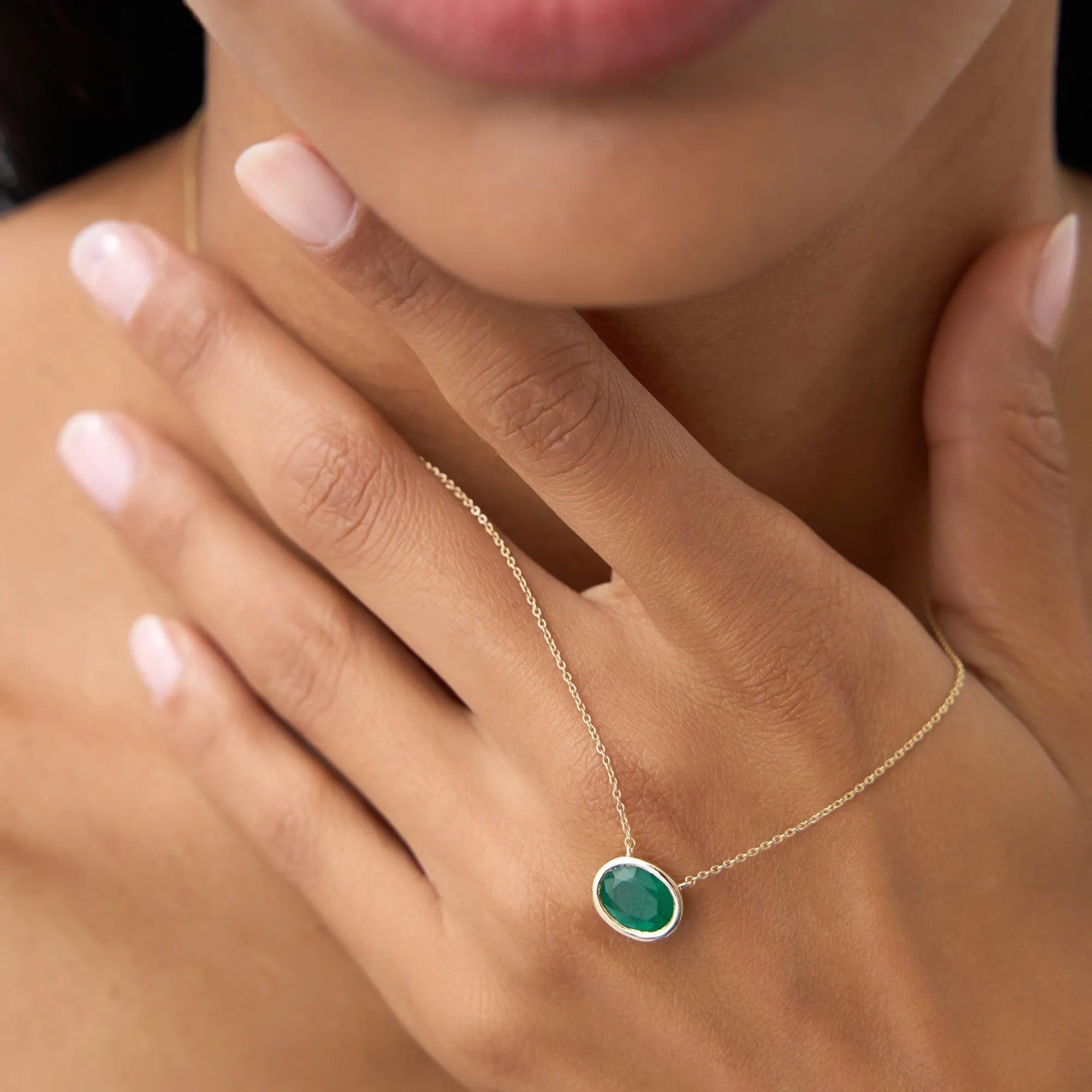 14k Solid Gold Oval and Octagon Cut Emerald 1.55 to 2.20 CTW Bezel Setting Necklace